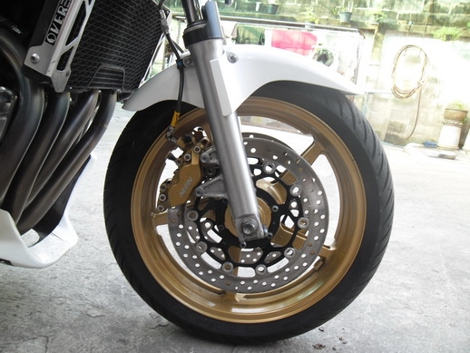 ขาย cb 1300 ปี 04 สี่เดิมญี่ปุ่น ท่อ full กันสบัด WP ทะเบียนแท้