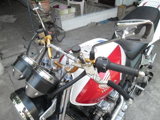 ขาย cb 1300 ปี 04 สี่เดิมญี่ปุ่น ท่อ full กันสบัด WP ทะเบียนแท้