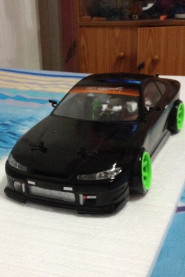 ขอขายรถบังคับสายพาน ไฟฟ้า รีโมทดิจิตอลของ futaba 2pl รายละเอียด ติดต่อ โทร0875077464โส ไห้หมดเลย ตามรูปเลยคับ ราคา4500บาท