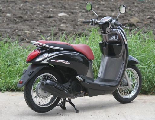 @@@  ( โฉมใหม่...ไม่แพง..ช้า..อดแน่ๆ ) ขาย ฮอนด้า Scoopy i  NEW  เกือบปี 2013 ราคา 26,000 บาท     @@@
