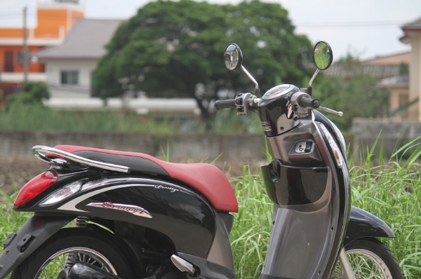 @@@  ( โฉมใหม่...ไม่แพง..ช้า..อดแน่ๆ ) ขาย ฮอนด้า Scoopy i  NEW  เกือบปี 2013 ราคา 26,000 บาท     @@@