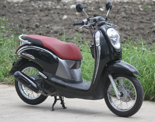 @@@  ( โฉมใหม่...ไม่แพง..ช้า..อดแน่ๆ ) ขาย ฮอนด้า Scoopy i  NEW  เกือบปี 2013 ราคา 26,000 บาท     @@@