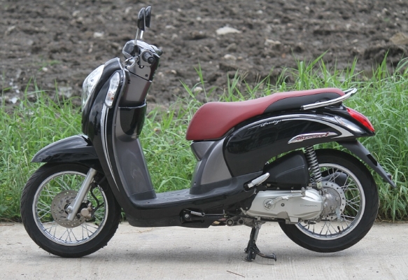 @@@  ( โฉมใหม่...ไม่แพง..ช้า..อดแน่ๆ ) ขาย ฮอนด้า Scoopy i  NEW  เกือบปี 2013 ราคา 26,000 บาท     @@@