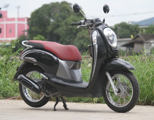 @@@  ( โฉมใหม่...ไม่แพง..ช้า..อดแน่ๆ ) ขาย ฮอนด้า Scoopy i  NEW  เกือบปี 2013 ราคา 26,000 บาท     @@@