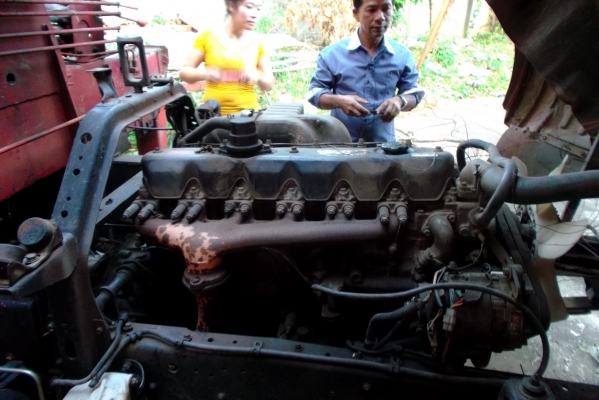 ขายด่วนรภ6ล้อHINOFDเครือง185แรงม้ารถสวยมากยาง8.25