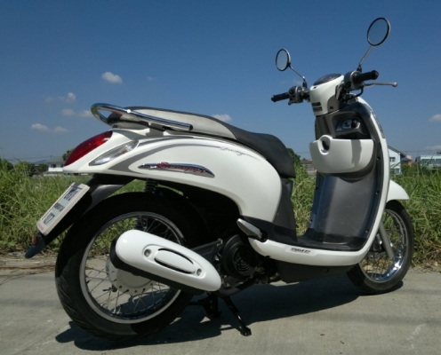 @@@    ( รุ่นใหม่...ไม่แพง..ช้า...อดแน่ๆ ) ขาย ฮอนด้า Scoopy i  NEW  โฉมใหม่  ปี 2013 ราคา 27,000 บาท     @@@
