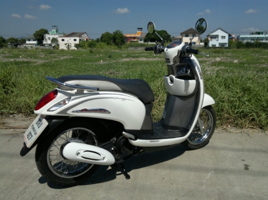 @@@    ( รุ่นใหม่...ไม่แพง..ช้า...อดแน่ๆ ) ขาย ฮอนด้า Scoopy i  NEW  โฉมใหม่  ปี 2013 ราคา 27,000 บาท     @@@