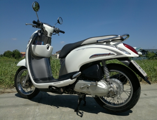 @@@    ( รุ่นใหม่...ไม่แพง..ช้า...อดแน่ๆ ) ขาย ฮอนด้า Scoopy i  NEW  โฉมใหม่  ปี 2013 ราคา 27,000 บาท     @@@
