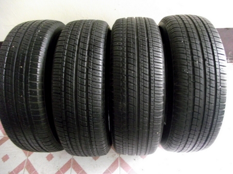 ขายยาง bridgestone 225 65 17 ถูกๆครับ