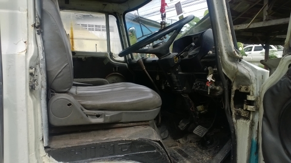 10ล้อเพลาเดียว KT925 เก่าแต่แจ๋ว....เครื่องนิ่ม คัสซีสวยมาก หัวเก๋งยกเบา..