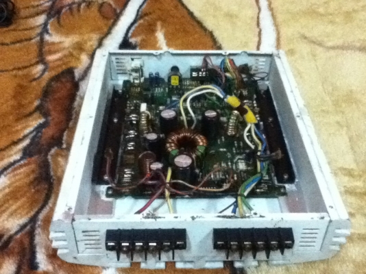 ขายแอมป์ SENTREK (2ch)เสียงดี แรงๆ ขายถูกๆ 700.- ขายแอมป์ SENTREK (2ch)เสียงดี แรงๆ ขายถูกๆ 700.-