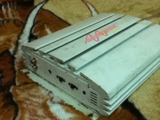 ขายแอมป์ SENTREK (2ch)เสียงดี แรงๆ ขายถูกๆ 700.- ขายแอมป์ SENTREK (2ch)เสียงดี แรงๆ ขายถูกๆ 700.-