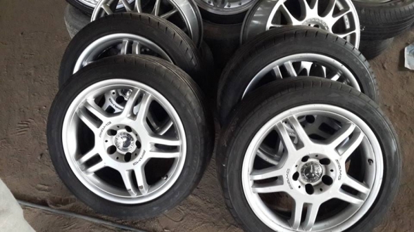 ขายล้อแม็ก amg st4 ขอบ 17 หน้า 7.5 หลัง 8.5 พร้อมยาง คับ ขาย 27500