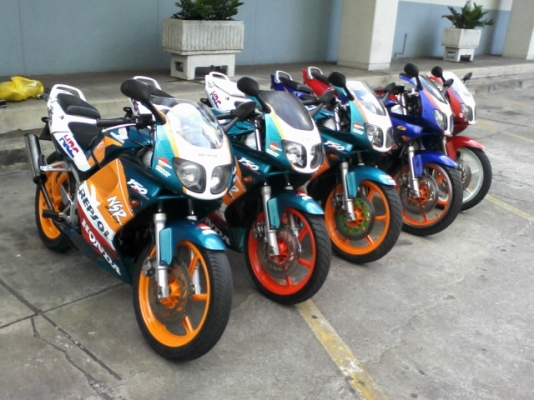 NSR PROARM 150SP ขายด่วน กทม  สีแดง ขาว  สภาพดีครับ เครื่องยนต์ ดีเยี่ยมครับ สนใจติดต่อด่วน 0808051985 คุณ แจ็ค ราคา พิเศษ อยู่ ที่ กทม สีลม ซอย 10  บางรัก  กทม 10500