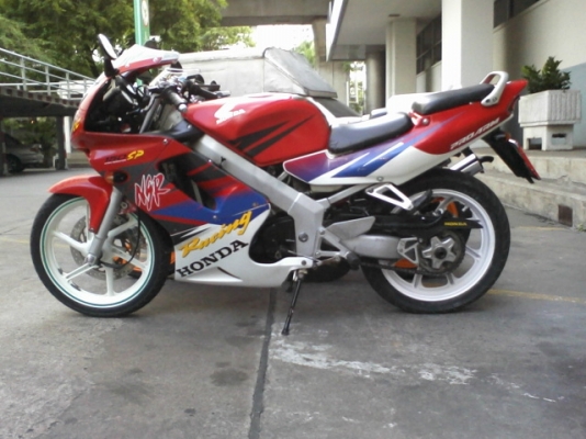 NSR PROARM 150SP ขายด่วน กทม  สีแดง ขาว  สภาพดีครับ เครื่องยนต์ ดีเยี่ยมครับ สนใจติดต่อด่วน 0808051985 คุณ แจ็ค ราคา พิเศษ อยู่ ที่ กทม สีลม ซอย 10  บางรัก  กทม 10500