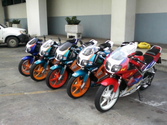 NSR PROARM 150SP ขายด่วน กทม  สีแดง ขาว  สภาพดีครับ เครื่องยนต์ ดีเยี่ยมครับ สนใจติดต่อด่วน 0808051985 คุณ แจ็ค ราคา พิเศษ อยู่ ที่ กทม สีลม ซอย 10  บางรัก  กทม 10500