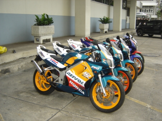 NSR PROARM 150SP ขายด่วน กทม  สีแดง ขาว  สภาพดีครับ เครื่องยนต์ ดีเยี่ยมครับ สนใจติดต่อด่วน 0808051985 คุณ แจ็ค ราคา พิเศษ อยู่ ที่ กทม สีลม ซอย 10  บางรัก  กทม 10500