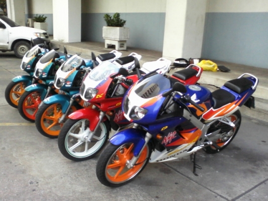 NSR PROARM 150SP ขายด่วน กทม  สีแดง ขาว  สภาพดีครับ เครื่องยนต์ ดีเยี่ยมครับ สนใจติดต่อด่วน 0808051985 คุณ แจ็ค ราคา พิเศษ อยู่ ที่ กทม สีลม ซอย 10  บางรัก  กทม 10500