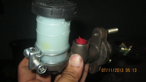 แม่ปั๊้มพ์เบรคของใหม่ 600 พร้อมส่ง แม่ปั๊้มพ์เบรคของใหม่ 600 พร้อมส่ง