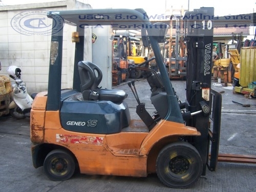 ขาย รถโฟล์คลิฟท์ TOYOTA รุ่น 7FG-15