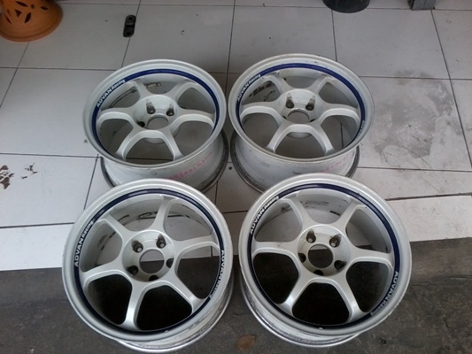 ขายล้อ RG 1 ล้อแท้ 17 กว้างหน้า 8.5 ออฟ 31 หลัง 8.5 ออฟ 31 5 รู 114.3 ขาย28500