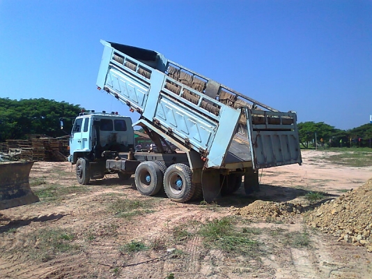 สิบล้อ ISUZU ROCKY ปี 39 195 แรงม้า รถสวยราคาต่อรองได้