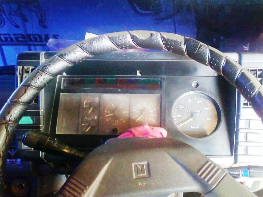 สิบล้อ ISUZU ROCKY ปี 39 195 แรงม้า รถสวยราคาต่อรองได้