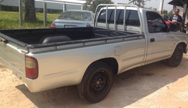 TOYOTA HILUX TIGER SINGLE D4D 2.5 MT ปี 47 เครื่องยนต์คอมมอนเรล แน่นดีประหยัดน้ำมัน ภายในเก๋งคอนโซลสวยครบพร้อม แอร์เย็น พวงมาลัยเพาเวอร์ กระบะปูพื้นยางลายเนอร์ครบพร้อม ช่วงล่างแน่นดี ยาง 4 เส้นสภาพดี 60\% พร้อมใช้งาน เอกสารทะเบียนครบ ราคาต่อรองได้ครับ TOYOTA HILUX TIGER SINGLE D4D 2.5 MT ปี 47 เครื่องยนต์คอมมอนเรล แน่นดีประหยัดน้ำมัน ภายในเก๋งคอนโซลสวยครบพร้อม แอร์เย็น พวงมาลัยเพาเวอร์ กระบะปูพื้นยางลายเนอร์ครบพร้อม ช่วงล่างแน่นดี ยาง 4 เส้นสภาพดี 60\% พร้อมใช้งาน เอกสารทะเบียนครบ ราคาต่อรองได้ครับ