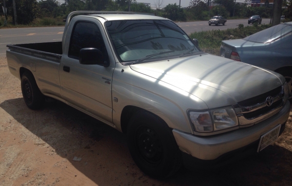 TOYOTA HILUX TIGER SINGLE D4D 2.5 MT ปี 47 เครื่องยนต์คอมมอนเรล แน่นดีประหยัดน้ำมัน ภายในเก๋งคอนโซลสวยครบพร้อม แอร์เย็น พวงมาลัยเพาเวอร์ กระบะปูพื้นยางลายเนอร์ครบพร้อม ช่วงล่างแน่นดี ยาง 4 เส้นสภาพดี 60\% พร้อมใช้งาน เอกสารทะเบียนครบ ราคาต่อรองได้ครับ