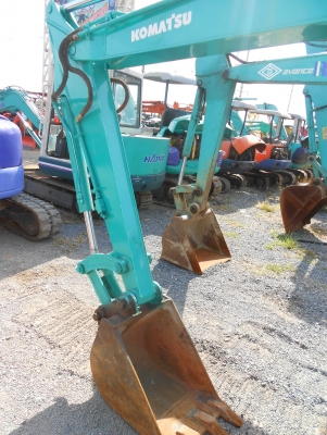 ขายรถแบคโฮ KOMATSU PC45-1 เก่านอก ขายรถแบคโฮ KOMATSU PC45-1 เก่านอก