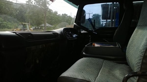 6ล้อดั้ม195แรง FTR33F รถห้างแท้ มือเดียวออกป้ายแดง ยางเต็ม..