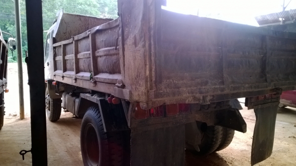 6ล้อดั้ม195แรง FTR33F รถห้างแท้ มือเดียวออกป้ายแดง ยางเต็ม..