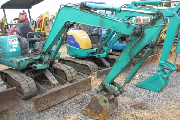 จองก่อนได้ก่อน KOMATSU PC20-7 เก่านอก จองก่อนได้ก่อน KOMATSU PC20-7 เก่านอก