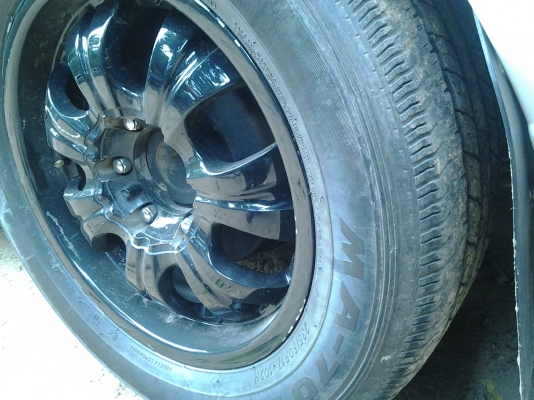 NISSAN URVAN 3.0 ปี2003 รถตู้เบาะ 3แถว ภายในสวย แอร์เย็น แม็กขอบ 17 ภาษี57 NISSAN URVAN 3.0 ปี2003 รถตู้เบาะ 3แถว ภายในสวย แอร์เย็น แม็กขอบ 17 ภาษี57