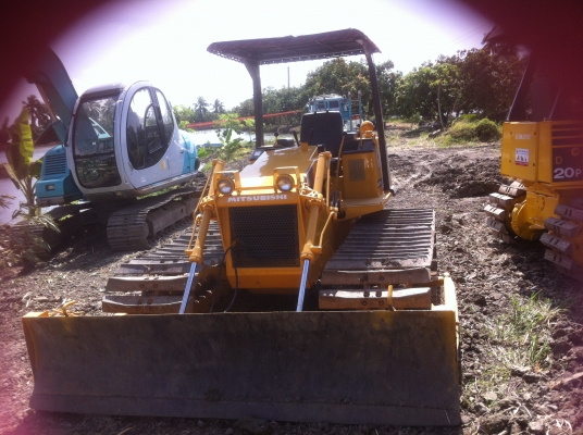 ขายด่วนรถแทรคเตอร์ตีนะขาบ MITSU  BD2G เก่าญี่ปุ่น ยังไม่เคยใช้งานในไทยใบแทรค 70