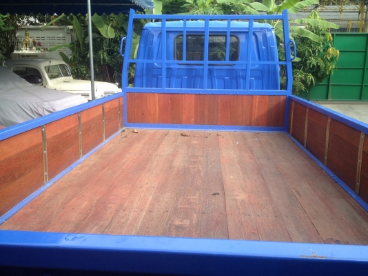 ขาย isuzu หกล้อ