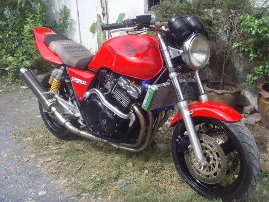 ขาย/แลก Honda cb400 ปี 94 อินวอย+สรรพสามิต.ของแต่งเต็มรำ สีพึ่งทำมา59000