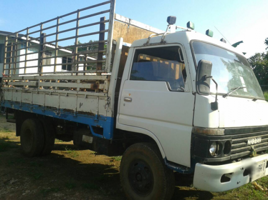 ขายหกล้อ Nissan carbon เครื่อง 4BD1 - 115 แรง ยาง 8.25 สโลปลายเกียร์ ช่วงล่างเดิม ขายหกล้อ Nissan carbon เครื่อง 4BD1 - 115 แรง ยาง 8.25 สโลปลายเกียร์ ช่วงล่างเดิม