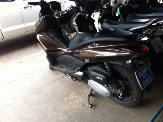 ขาย HONDA PCX 150 ปี 56 รถวิ่งไป 213 กิโลเมตร ขาย HONDA PCX 150 ปี 56 รถวิ่งไป 213 กิโลเมตร