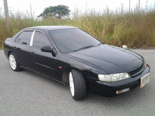 ACCORD ก้อนเดียว VTEC เกียMT + LPG  // 89,000  ///