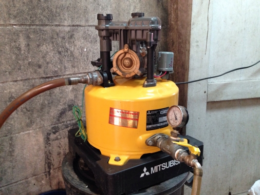 ขายปั้มน้ำอัตโนมัติ mitsubishi 100 W สภาพสวย พร้อมใช้งาน รับประกันคุณภาพ ดูประวัติการขายผมได้ครับ