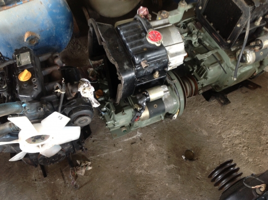 ขายเครื่องยันม่าร์ 2 สูบเก่าญี่ปุ่นรุ่น 2hs66 ขนาด 9.5 แรงม้าสภาพสวย