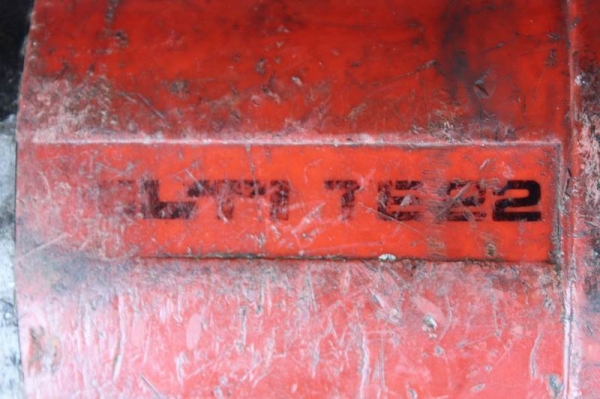 สว่านเจาะกระแทก HILTI TE22 สภาพสวยๆ เสียงเพราะๆ ลดเหลือ 5000บ. สว่านเจาะกระแทก HILTI TE22 สภาพสวยๆ เสียงเพราะๆ ลดเหลือ 5000บ.