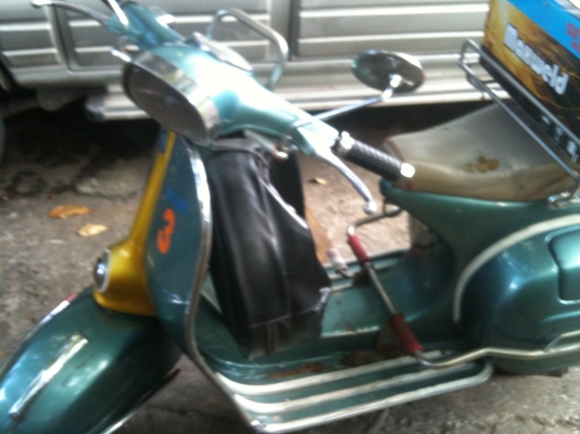 ขายเวสป้าสปิ้นส่งของ