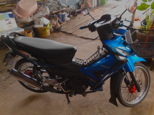 WAVE 125 เดิมๆ ผู้หญิงใช้ ครับ