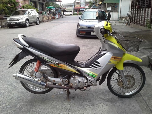 ขายด่วน Suzuki best ดิสก์หน้า ปี 48 รถบ้าน เดิมๆ เครื่องแน่น ชุดสีสวย เอกสารครบ ราคาถูกมากๆ ขายด่วน Suzuki best ดิสก์หน้า ปี 48 รถบ้าน เดิมๆ เครื่องแน่น ชุดสีสวย เอกสารครบ ราคาถูกมากๆ