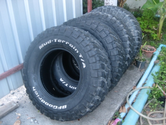ขายยางBF Mud 285/75R16 KM2 ขายยางBF Mud 285/75R16 KM2