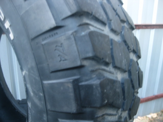 ขายยางBF Mud 285/75R16 KM2 ขายยางBF Mud 285/75R16 KM2