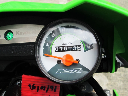 ขาย KSR ตัวใหม่ล่าสุด สตาร์ทมือ ไมล์แท้ 7613 กม เครื่องเดิมๆ แน่นๆ สภาพพร้อมใช้งาน สีเขียว ดำ ราคา 49900 บาท
