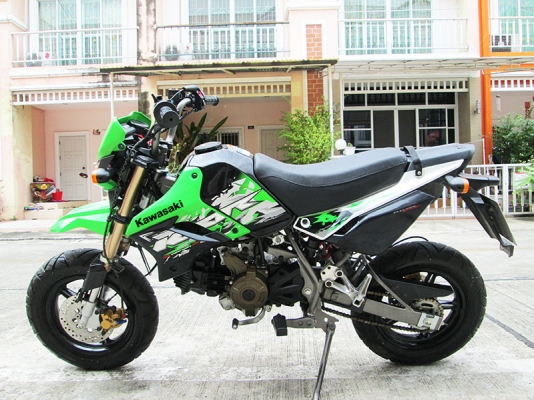 ขาย KSR ตัวใหม่ล่าสุด สตาร์ทมือ ไมล์แท้ 7613 กม เครื่องเดิมๆ แน่นๆ สภาพพร้อมใช้งาน สีเขียว ดำ ราคา 49900 บาท